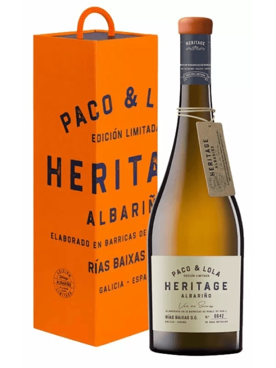 Вино  Albarino Rias Baixas Heritage Paco & Lola  2018 gift box  750 мл  13%
