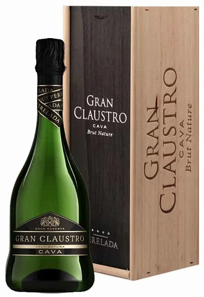Игристое вино Cavas del Castillo de Perelada Cava Perelada Gran Claustro Gran Reserva Brut Nature in wooden box  2019  750 мл 