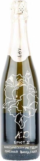 Игристое вино Константин Дзитоев  Рислинг    белое брют    750 мл