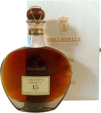 Граппа Dellavalle  Grappa Riserva 15 years old  gift box  700 мл