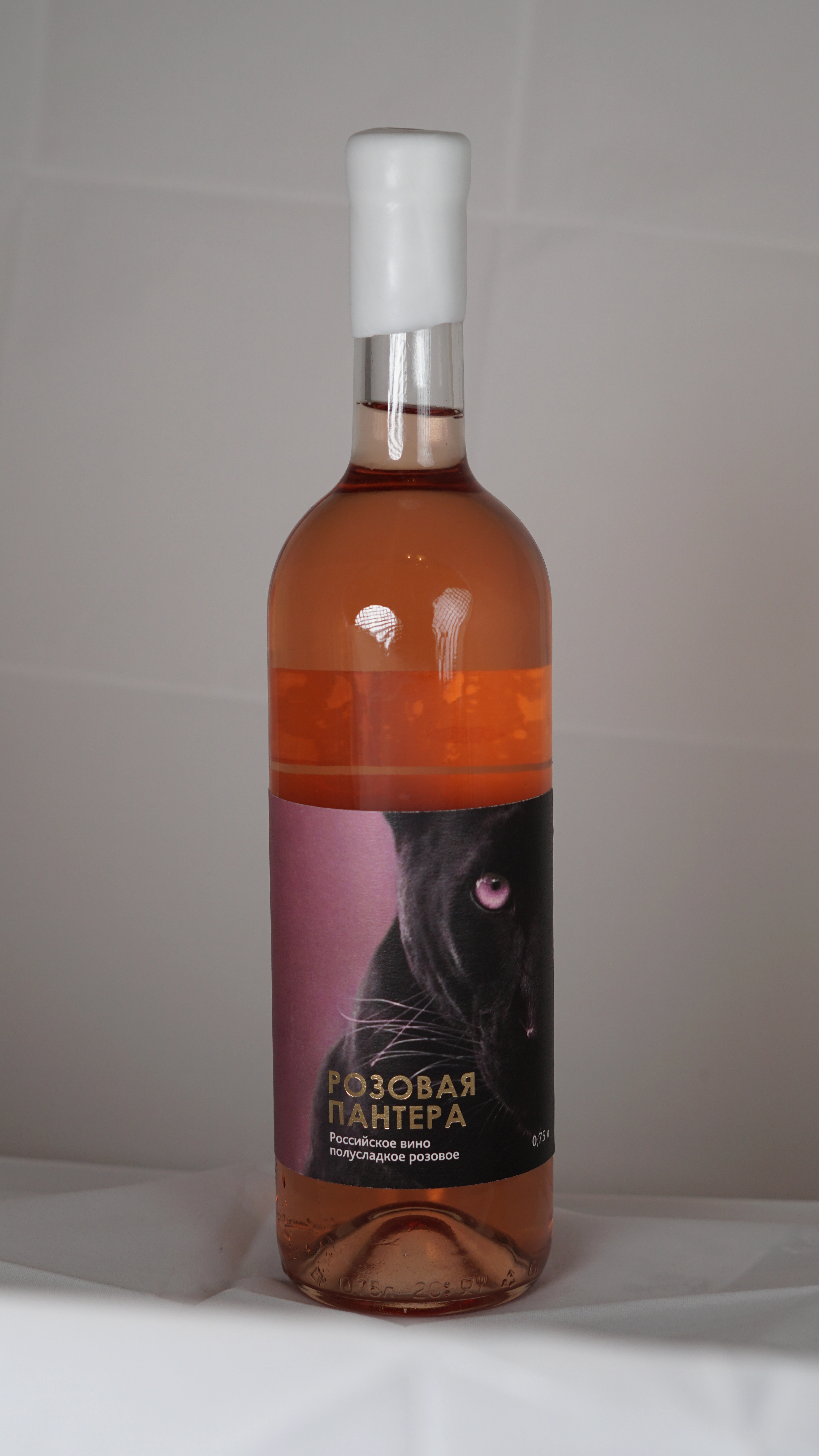 Вино  Аратти  Розовая Пантера розовое полусладкое  750 мл  12 %