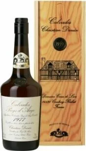 Кальвадос Coeur de Lion Calvados Pays d’Auge 1977 gift box Кер де Лион Кальвадос Пэи д’Ож 1977 в подарочной упаковке 700 мл