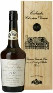 Кальвадос Coeur de Lion Calvados Pays d’Auge 1987 gift box Кер де Лион Кальвадос Пэи д’Ож 1987 в подарочной упаковке 700 мл