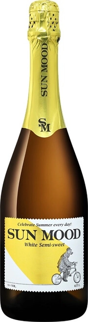 Винный напиток Sun Mood White Semi Sweet  Сан Муд  белый полусладкий  750 мл  8% %