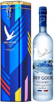 Водка  Grey Goose  metal box 700 мл