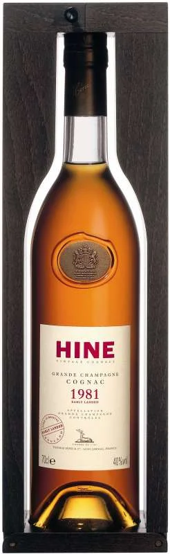 Коньяк Hine Vintage  Early Landed" 1981  in wooden box Хайн  Винтаж  Эрли Лэндид  1981 в деревянной коробке 700 мл