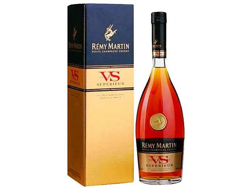 Коньяк Remy Martin VS 500 мл