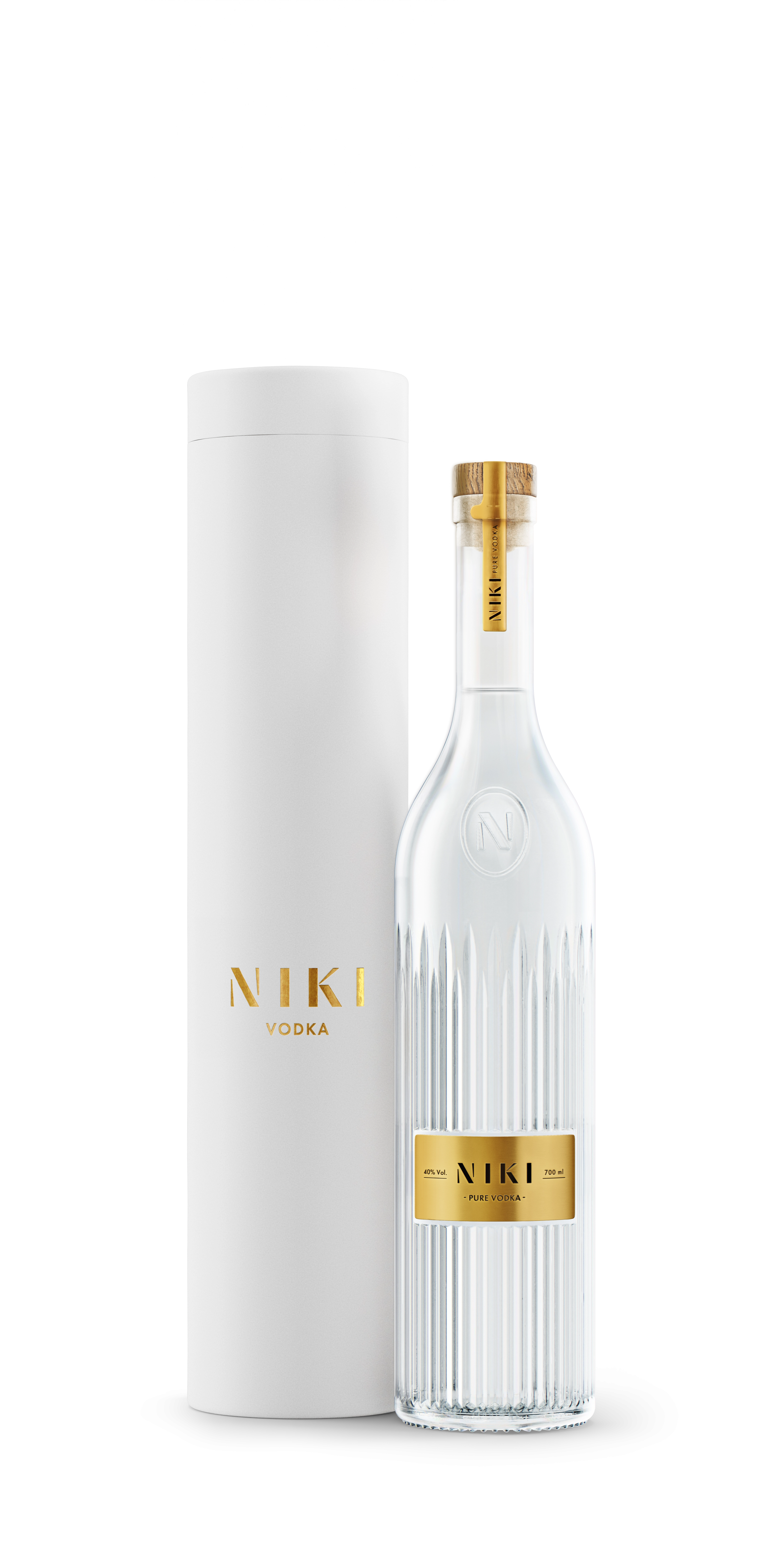 Водка   Niki Pure  in tube  700 мл 40 %