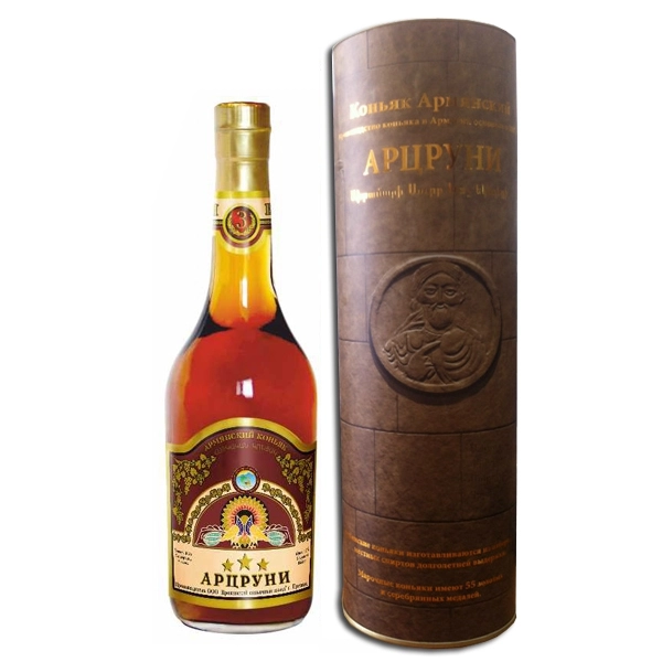 Коньяк  Арцруни  3 года в тубе   500 мл