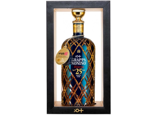 Граппа Grappa Nonino Riserva 25 Years  wooden box   700 мл