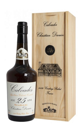 Кальвадос Christian Drouin  25 ans  gift box 700 мл