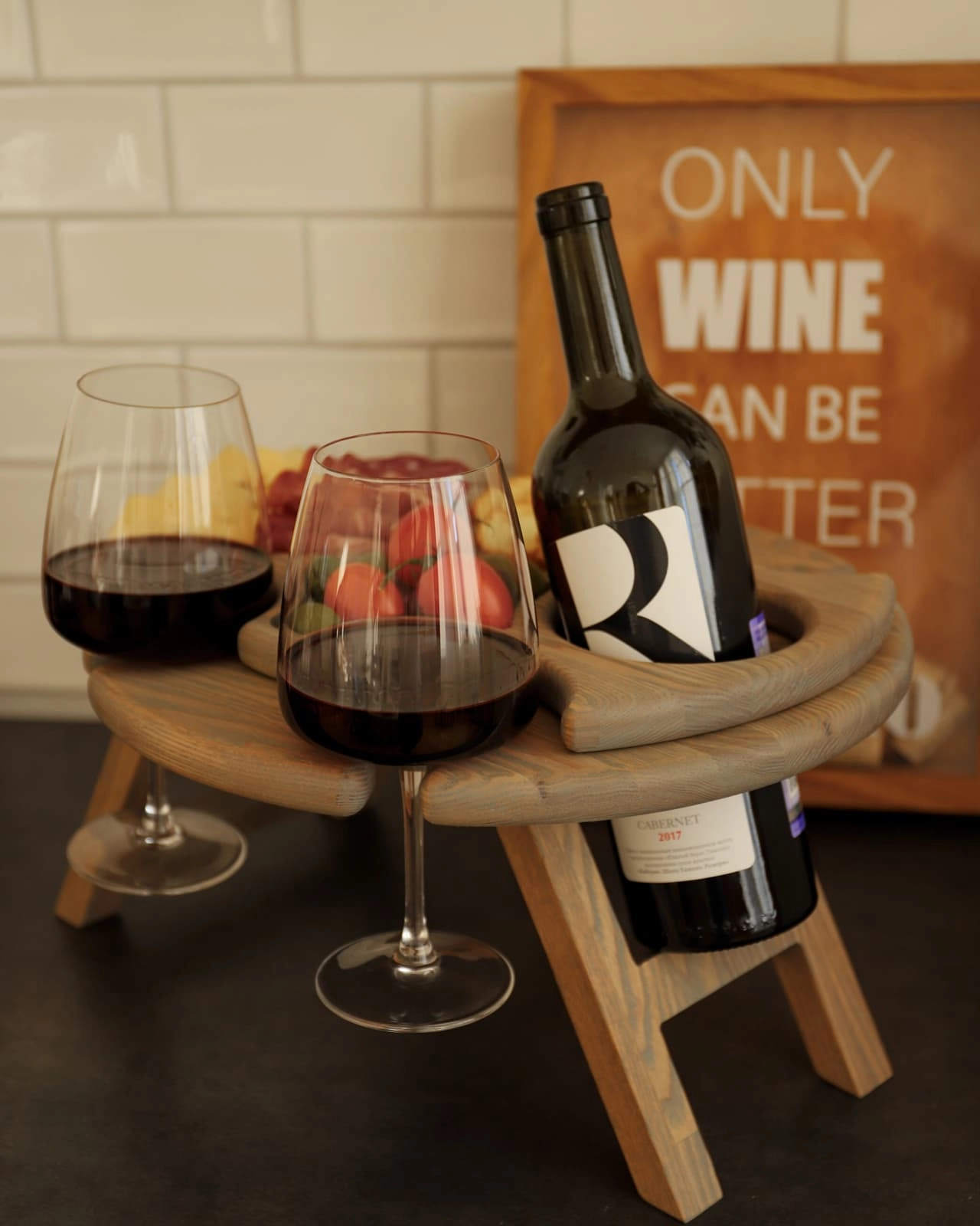 Винный столик  Welovewood  раскладной  в комплекте  с менажницей Серый