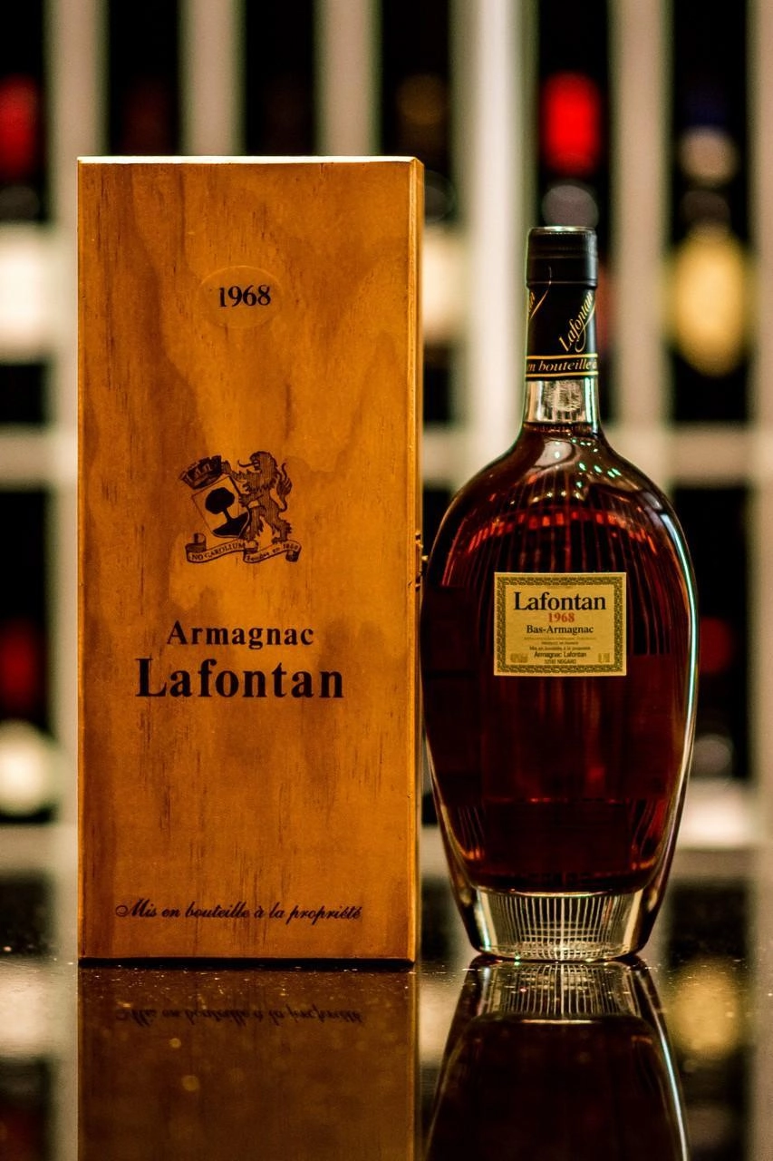 Lafontan Millesime Bas Armagnac AOC 1968 wooden box 700 мл