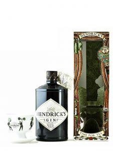 Джин Hendrick's, Хендрикс 700 мл(п/у с чашкой и блюдцем)