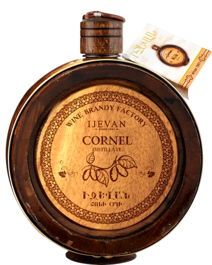 Водка Иджеван Кизил в деревянной бочке 700 мл