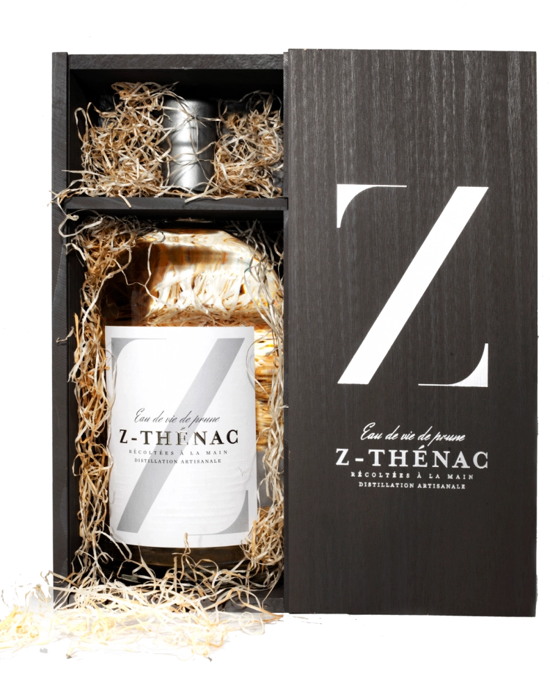 Водка  Z-Thenac Blanche  Z-Thenac Blanche in wooden box   4500  мл