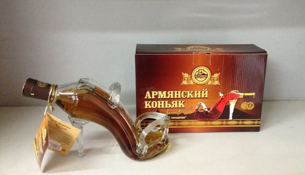 Коньяк Proshyan Brandy Factory Shoe 5 Years Old Прошянский Коньячный Завод Туфля 5-летний 250 мл