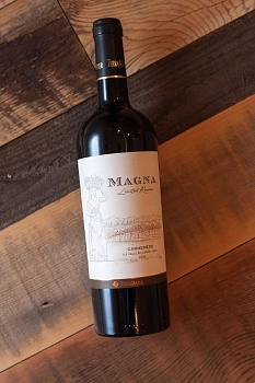 Вино TerraMater Magna Limited ТерраМатер Магна  Лимитед Карменер 2015 750 мл