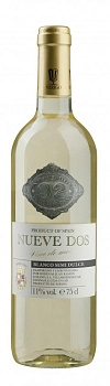 Вино Nueve Dos Нуэвэ Дос белое полусладкое  750 мл