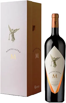 Вино Montes Alpha Chardonnay in gift box 2023 750 мл