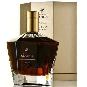 Кальвадос Calvados Morin Millesime gift box  1973 700 мл