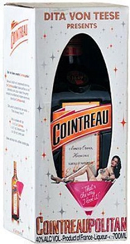 Ликер Cointreau Куантро в подарочной упаковке 700 мл