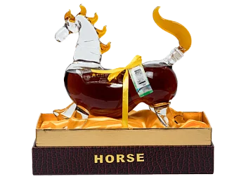 Коньяк   Сапфировый Лошадь  15 лет   в п/у 750 мл