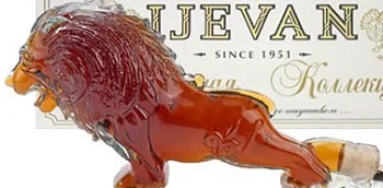 Коньяк Иджеван Сувенирный Лев 5 лет  500 мл