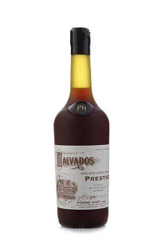 Кальвадос Calvados AOC Prestige gift box 700 мл