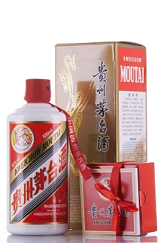 Водка  Kweichow Moutai  43%  в п/у + 2 рюмки 500 мл