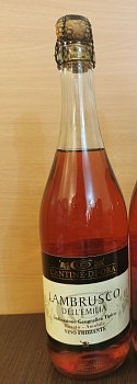 Игристое вино   Cantine di Ora Lambrusco Dell’Emilia Amabile rosato  2021 750 мл 11,5%
