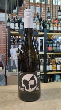 Вино Усадьба Мангуп Рислинг Агент  2023  750 мл