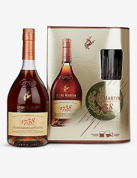 Коньяк Remy Martin 1738 Accord Royal  Реми Мартан 1738 Аккорд Роял в п/у + 2 бокала  700 мл