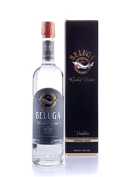 Водка  Белуга Золотая Линия подарочная упаковка 700 мл