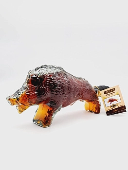 Коньяк Иджеван Сувенирный Кабан 5 лет  500 мл