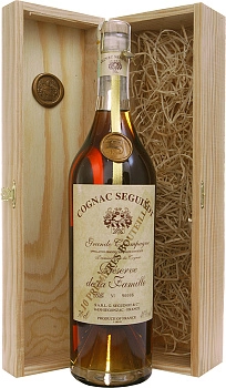 Коньяк Seguinot  Reserve De La Famille in wooden box  700 мл