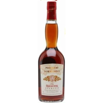 Ликер  Pere Magloire     700 мл
