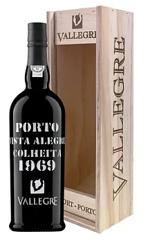 Портвейн Vista Alegre Сolheita деревянная упаковка 1969  750 мл 21,5%