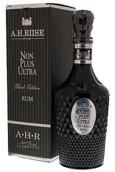 Ром   A.H. Riise  Rum Non Plus Ultra "Black Edition"  gift box  700 мл