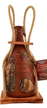 Вино Иджеван Тнакан красное сухое керамика   750 мл