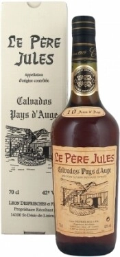Кальвадос Léon Desfrièches et Fils Le Père Jules Calvados Pays d’Auge 10 ans die Carte Blanche gift box 700 мл