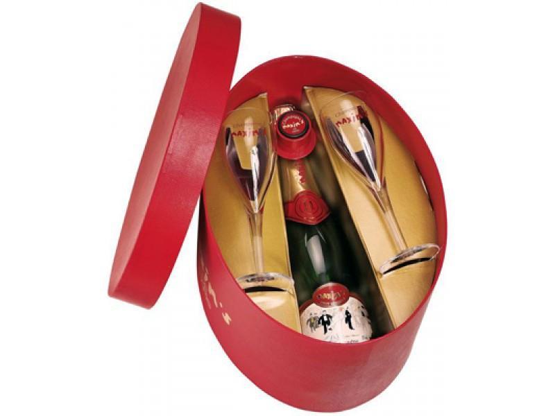 Шампанское Maxim's Brut Reserve, Максим Брют Резерв белое брют подарочная упаковка 0.75 12.5% + 2 стакана + шоколад