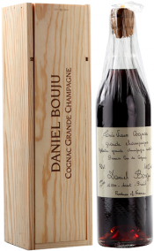 Коньяк Daniel Bouju Tres Vieux  40 year 700 мл