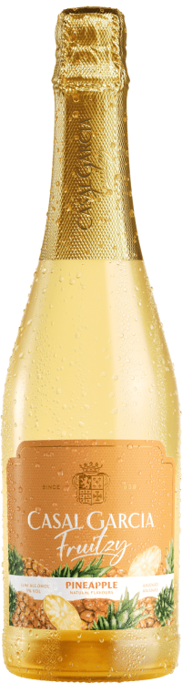 Игристое вино Casal Garcia Fruitzy  Pineapple   750 мл  5,5 %