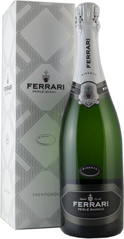 Игристое вино Ferrari Perle Bianco Riserva Trento DOC   gift box  2008 750 мл