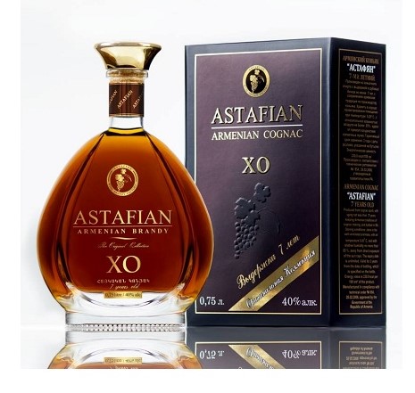 Коньяк  Astafian  ХО     10 year  750 мл