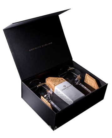 Джин Adamus Organic Dry Gin    + 2 glasses + 2 coasters  700 мл  44,4%