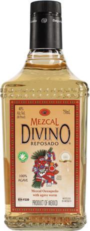 Текила  Divino Mezcal Reposado  with the caterpillar  750 мл