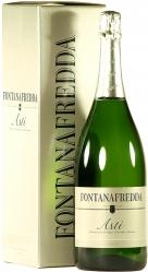 Игристое вино Fontanafredda Asti DOCG gift box  Фонтанафредда, Асти ДОКГ в подарочной упаковке 1500 мл
