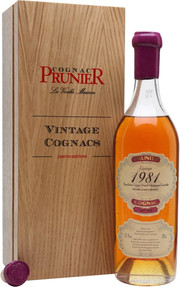 Коньяк  Prunier  Grande Champagne AOC  gift box   1981 700 мл
